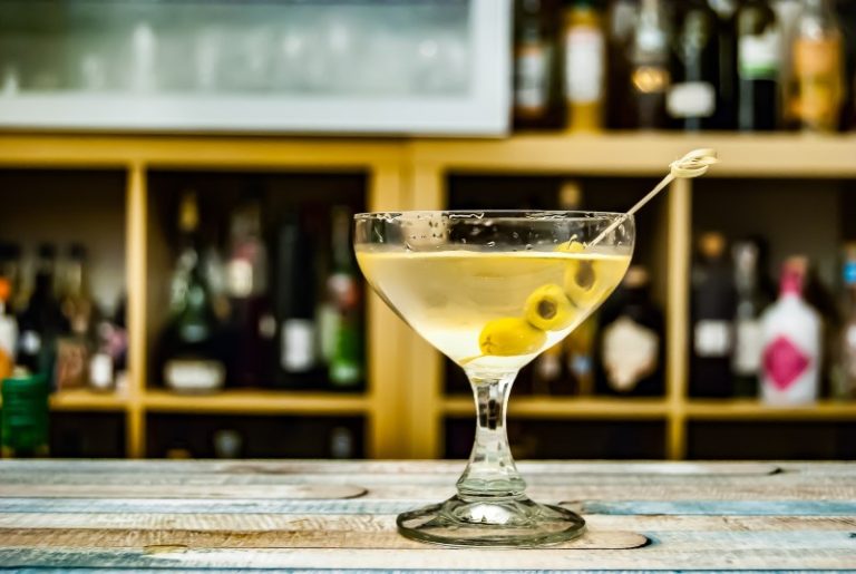 What Does Dirty Martini Taste Like?
