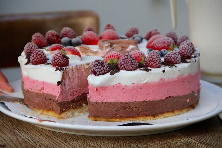 Can You Freeze Iced Cakes?