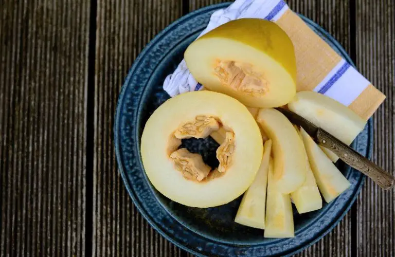 What Does Honeydew Melon Taste Like?