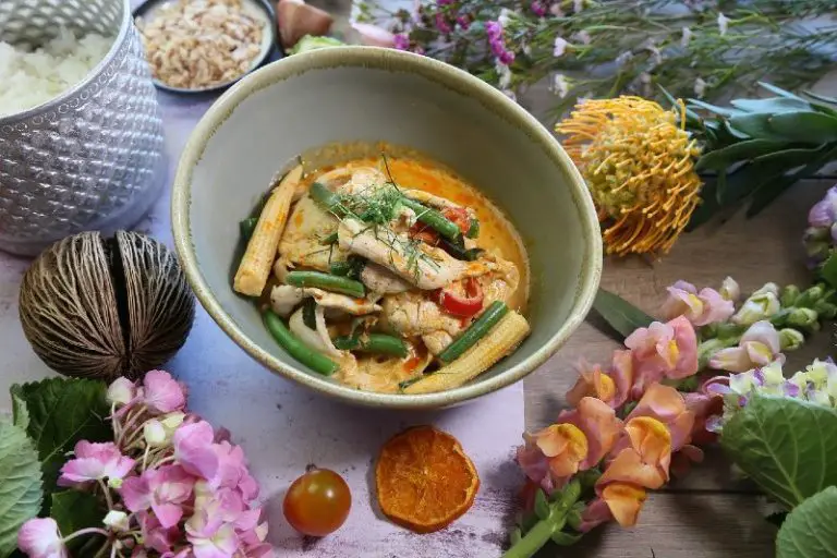 Panang Curry vs Red Curry: What’s The Difference?