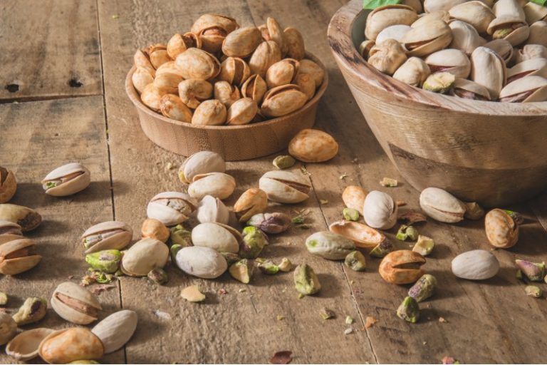 What Does Pistachio Taste Like?